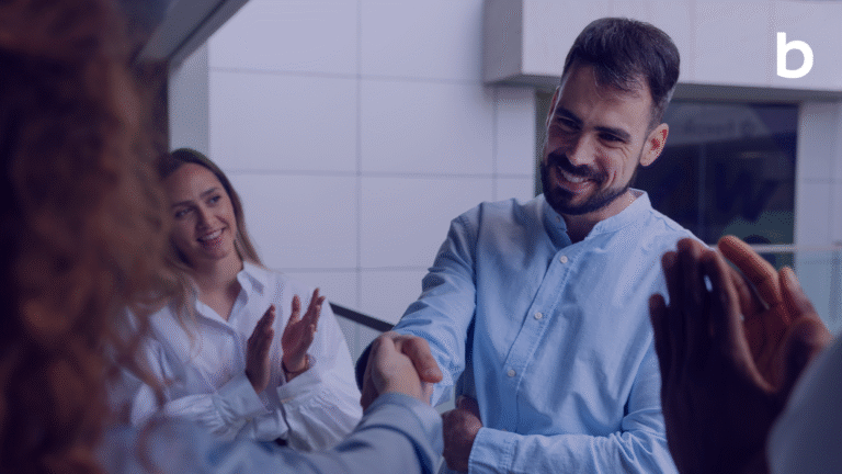 Comércio gerou 114 mil vagas em 2025, segundo o Banco Nacional de Empregos