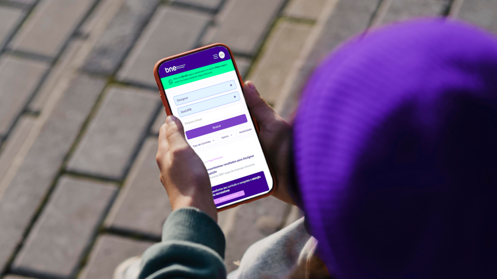 Onde e como encontrar vagas para o primeiro emprego