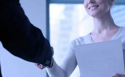 Faça o currículo ideal para buscar seu primeiro emprego